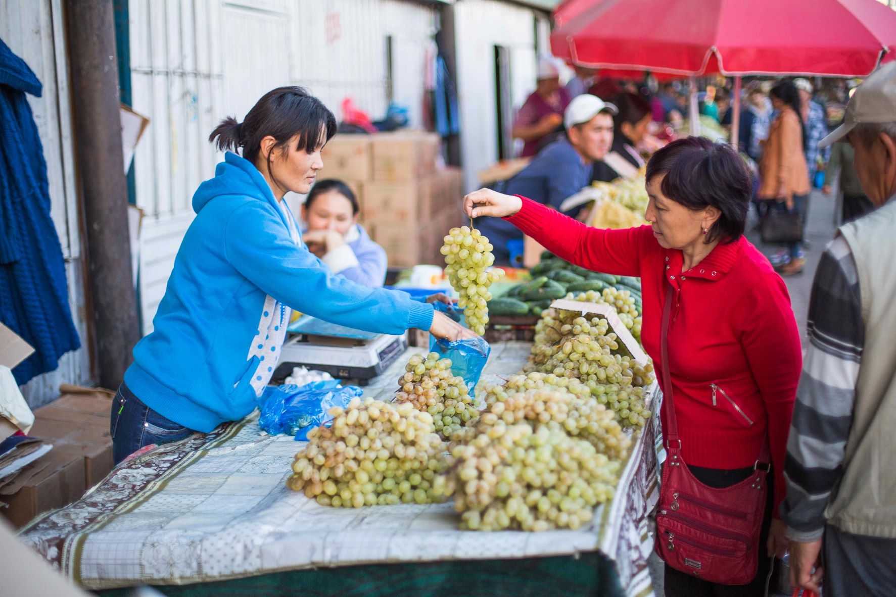 Grape market WB.jpg